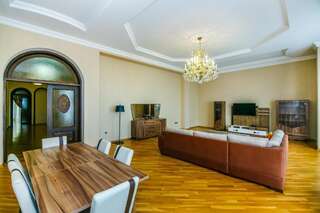 Апартаменты Luxary Apartment Near Mc Donalds Баку Апартаменты с видом на море-51