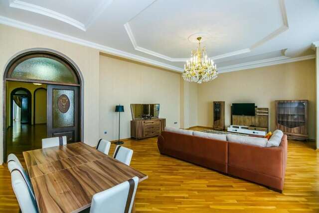 Апартаменты Luxary Apartment Near Mc Donalds Баку-53